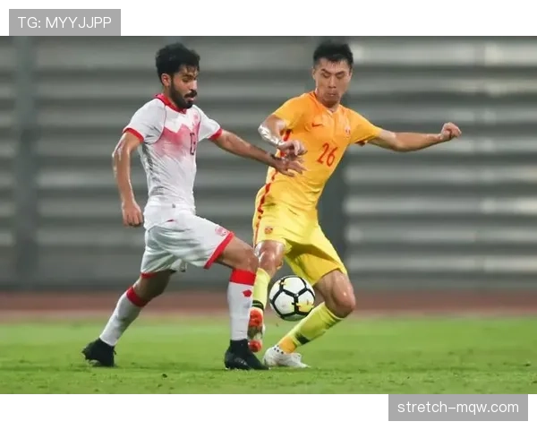 上海海港新赛季阵容变化明显,多场热身赛呈现进攻提速与防线磨合特点 上海海港新赛季阵容变化明显,多场热身赛呈现进攻提速与防线磨合特点
